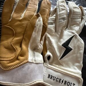 Batting gloves